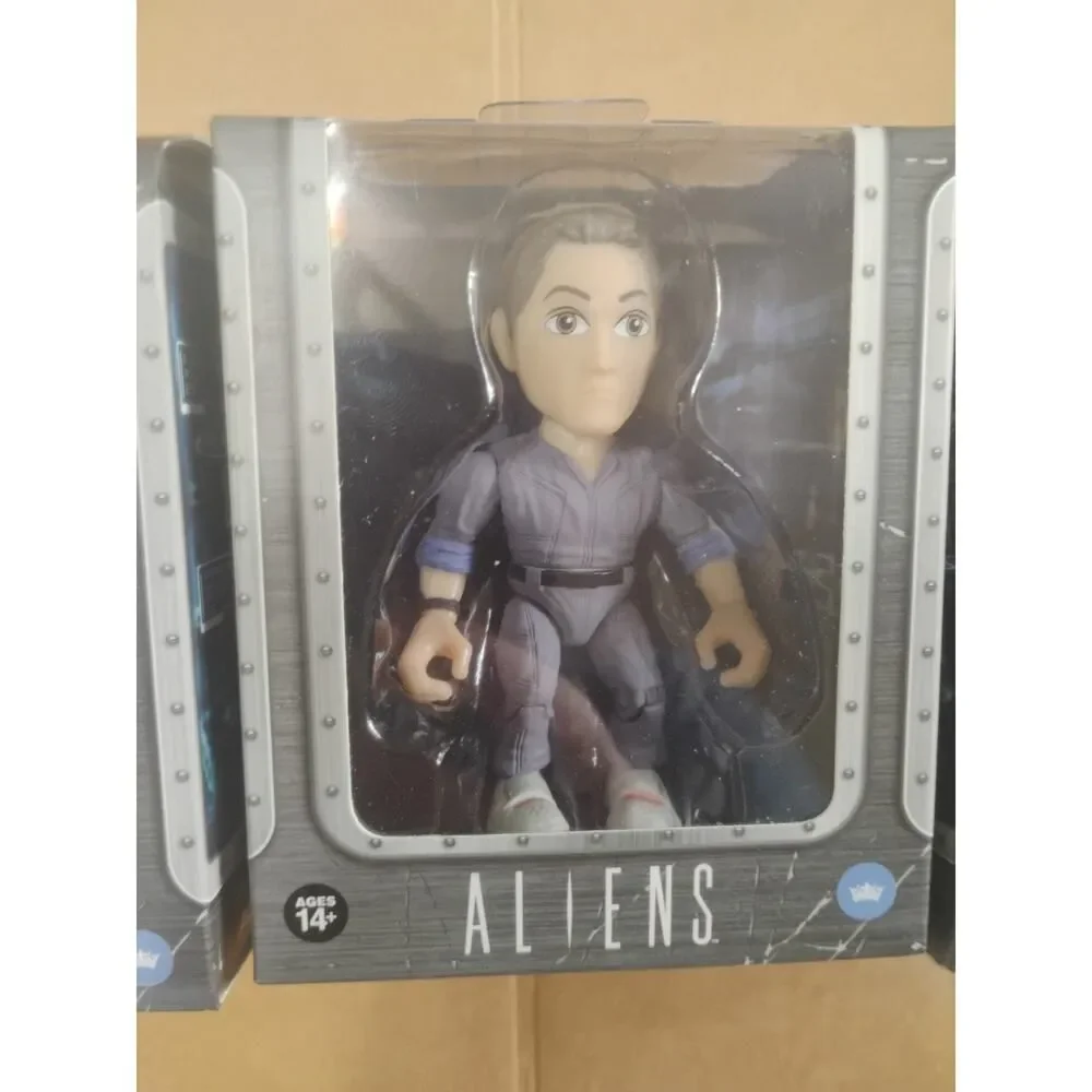 Loyal Subjects Aliens Hudson Blue Alien Bishop Figures